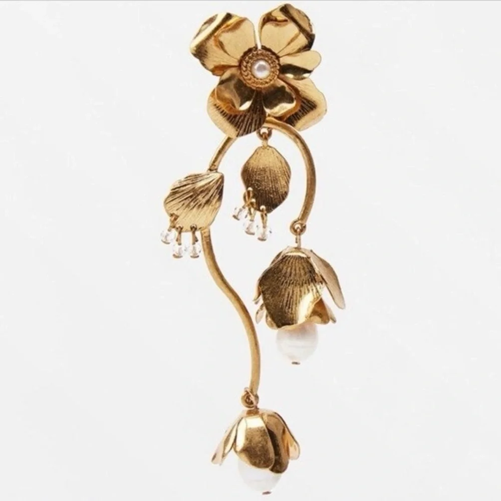 Zara Gold Floral Drop Earrings‎ With Pearls